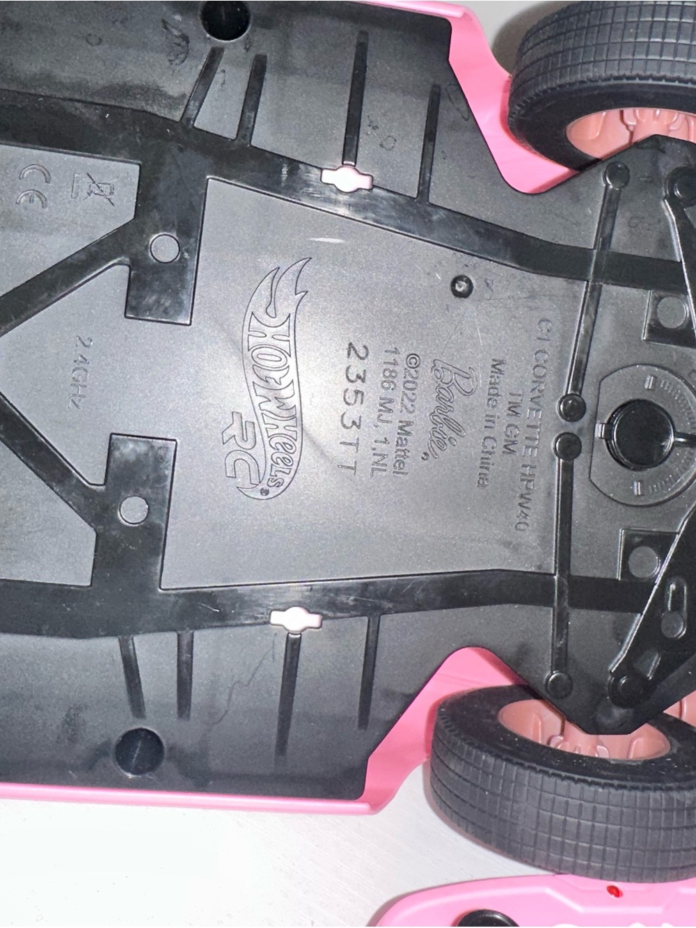 Barbie Hot Wheels RC Pink Chevrolet Corvette Remote Control Toy Car - Picture 7 of 7